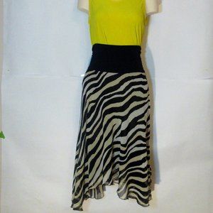 Trina Turk Los Angeles 100% Silk Black White Midi Lined Skirt Size 6